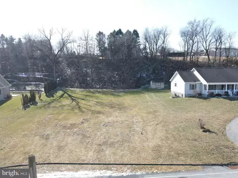 786 Fairview Rd, Mount Joy, PA 17552