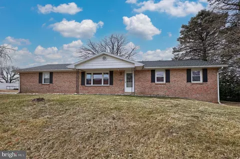 104 Shirktown Rd, Narvon, PA 17555