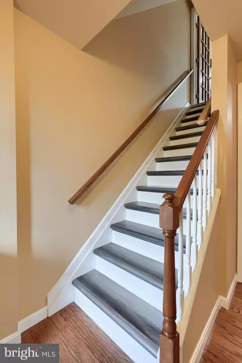 Entry Way - 401 Crosswinds Dr, Lititz, PA 17543 photo 3 of 6