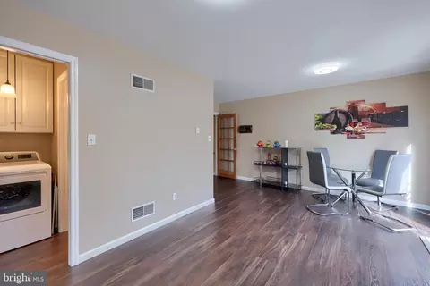 Entry Way - 401 Crosswinds Dr, Lititz, PA 17543 photo 4 of 6