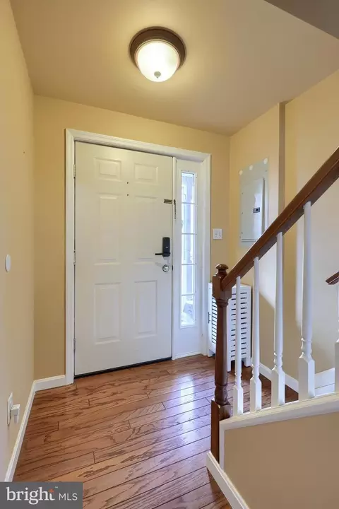 Entry Way - 401 Crosswinds Dr, Lititz, PA 17543 photo 2 of 6