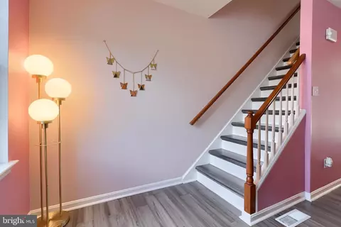 Entry Way - 401 Crosswinds Dr, Lititz, PA 17543 photo 6 of 6