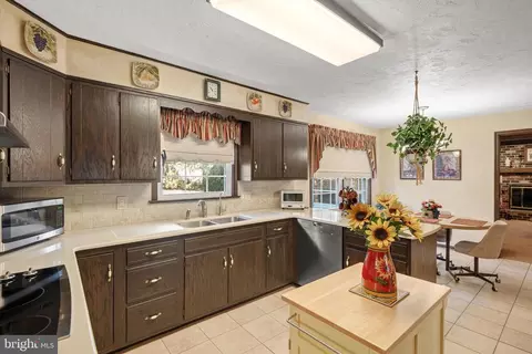 17 Buttonwood Dr, Lititz, PA 17543 photo 15