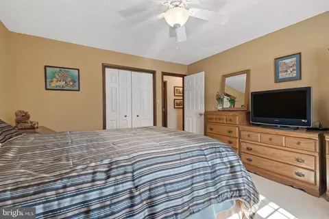 17 Buttonwood Dr, Lititz, PA 17543 photo 32