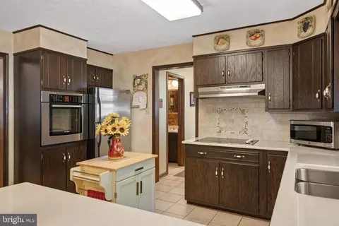 17 Buttonwood Dr, Lititz, PA 17543 photo 17