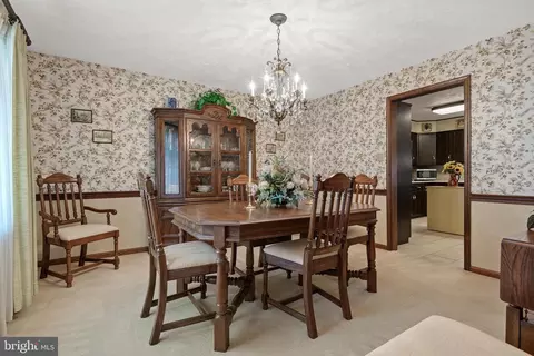 17 Buttonwood Dr, Lititz, PA 17543 photo 7