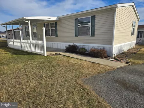 456 Daisy Dr, New Providence, PA 17560