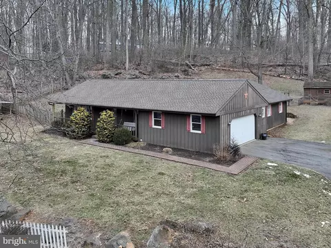 5501 Bossler Rd, Elizabethtown, PA 17022
