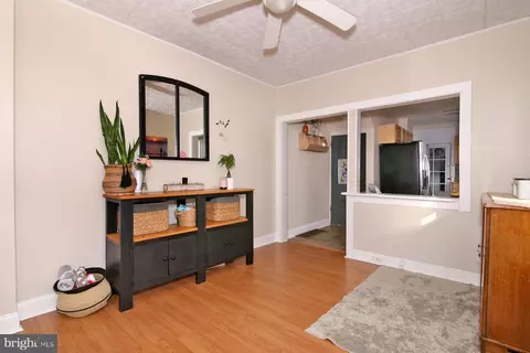 27 E Lincoln Ave, Lititz, PA 17543 photo 9