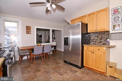 27 E Lincoln Ave, Lititz, PA 17543 photo 6