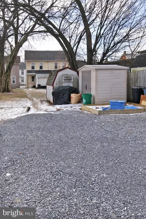 27 E Lincoln Ave, Lititz, PA 17543 photo 30