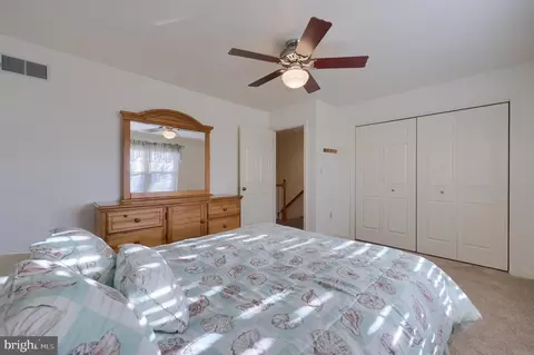 Bedroom - 128 Hammersmith Ln, Lititz, PA 17543 photo 4 of 8
