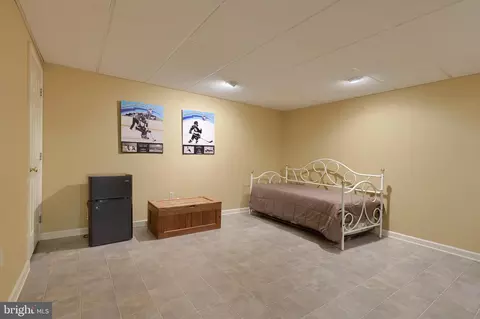 Bedroom - 128 Hammersmith Ln, Lititz, PA 17543 photo 8 of 8