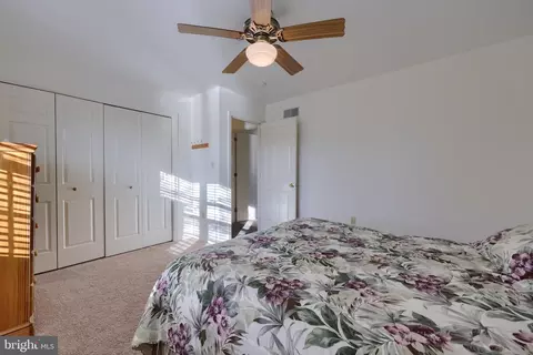 Bedroom - 128 Hammersmith Ln, Lititz, PA 17543 photo 7 of 8