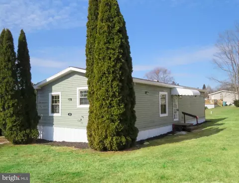 16 Eagle Dr, New Providence, PA 17560