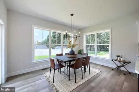 Dining - 35 Vista Ct, Lititz, PA 17543 photo 2 of 2