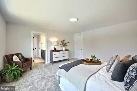 Bedroom - 35 Vista Ct, Lititz, PA 17543 photo 3 of 5