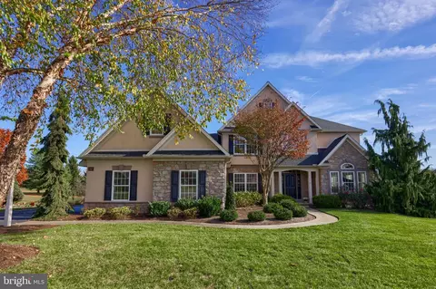 105 Garrity Rd, Millersville, PA 17551