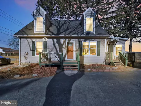 605 Water Edge Rd, Lititz, PA 17543 photo 3