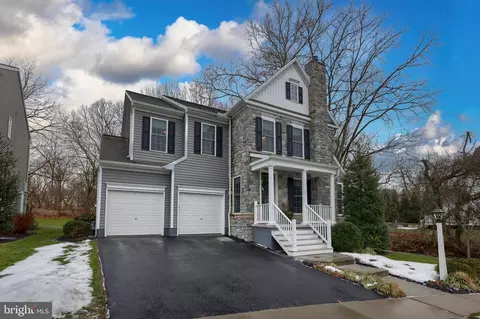 10 Tallgrass Path, Lancaster, PA 17602