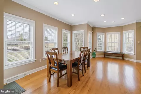 Dining - 810 Woodfield Dr, Lititz, PA 17543 photo 2 of 2