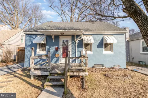 157 N Locust St, Lititz, PA 17543