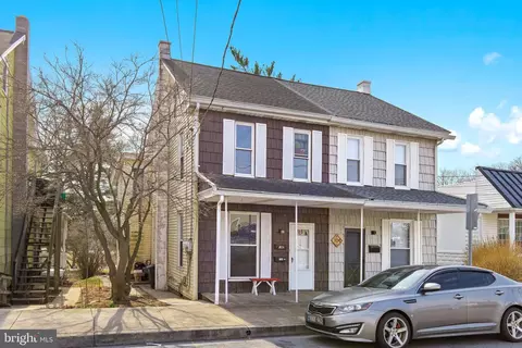 106 E Washington St, Elizabethtown, PA 17022