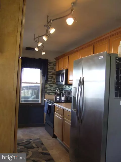 237 Noble St, Lititz, PA 17543 photo 9