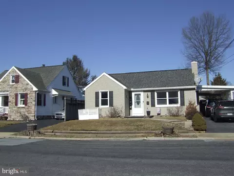 237 Noble St, Lititz, PA 17543 photo 3