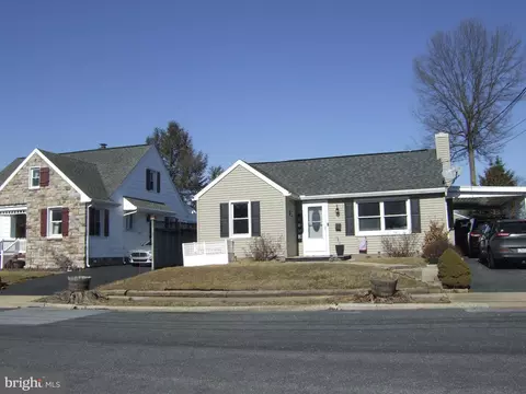 237 Noble St, Lititz, PA 17543 photo 2