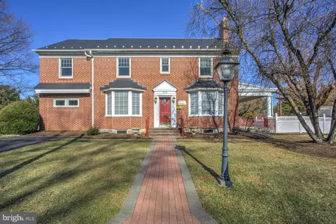 304 S 4th St, Denver, PA 17517