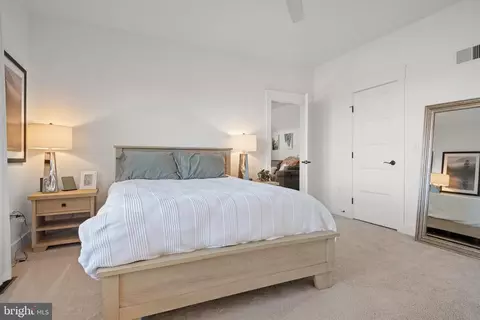 Bedroom - 425 Southampton Dr, Lititz, PA 17543 photo 5 of 9