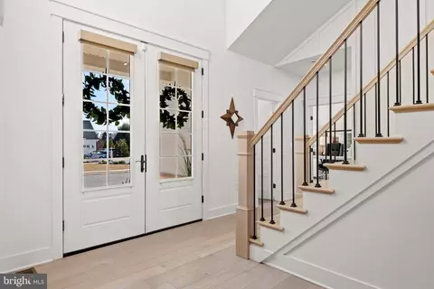 Entry Way - 425 Southampton Dr, Lititz, PA 17543 photo 2 of 15