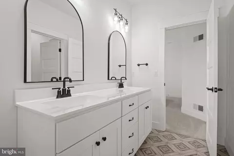 Entry Way - 425 Southampton Dr, Lititz, PA 17543 photo 14 of 15