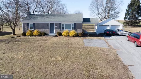 5273 Denlinger Rd, Gap, PA 17527