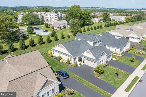 View/Area - 347 Pin Oak Dr, Lititz, PA 17543 photo 2 of 3