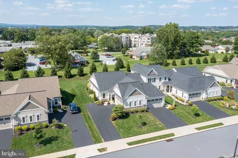View/Area - 347 Pin Oak Dr, Lititz, PA 17543 photo 1 of 3