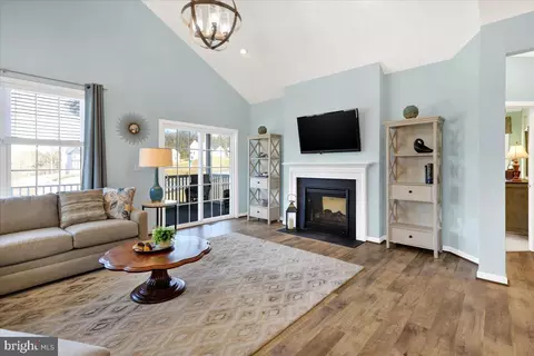 Living - 470 Valor Dr, Lititz, PA 17543 photo 1 of 1