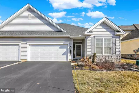 484 Patriots Way, Lititz, PA 17543
