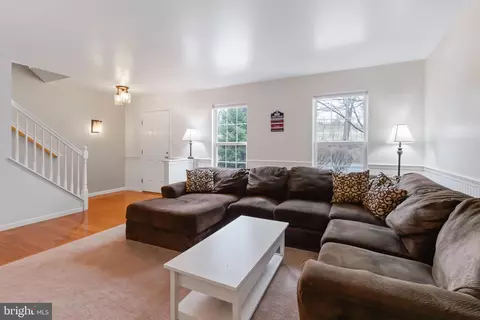 724 E Newport Rd, Lititz, PA 17543