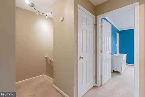 Entry Way - 724 E Newport Rd, Lititz, PA 17543 photo 4 of 4