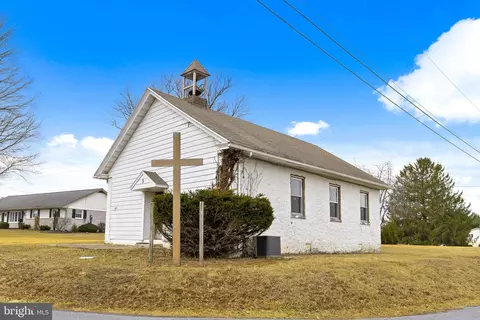 3 Martzall Rd, Reinholds, PA 17569