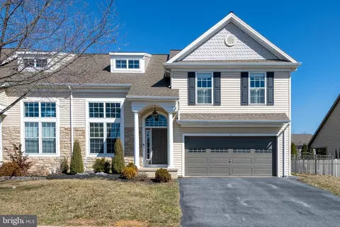 11 Agape Dr, Ephrata, PA 17522