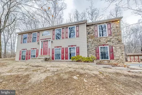 1000 Woodland Dr, Quarryville, PA 17566