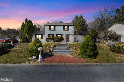 390 Jay Ln, Mountville, PA 17554