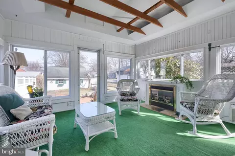 Exterior - 405 S Cedar St, Lititz, PA 17543 photo 5 of 8