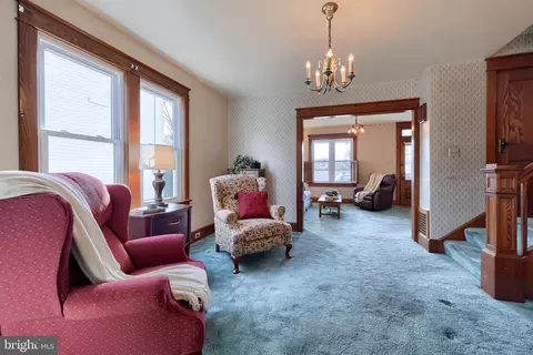 Living - 405 S Cedar St, Lititz, PA 17543 photo 3 of 3