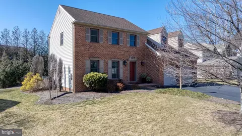 281 S Homestead Dr, Landisville, PA 17538