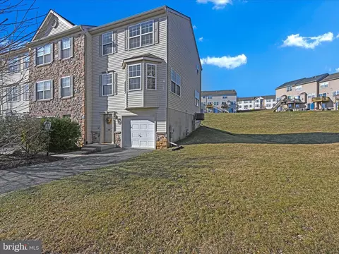 139 Bradford St, Millersville, PA 17551