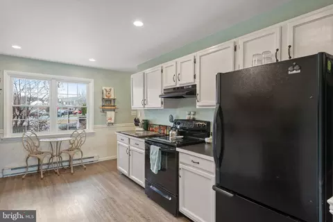457 Crosswinds Dr, Lititz, PA 17543 photo 9